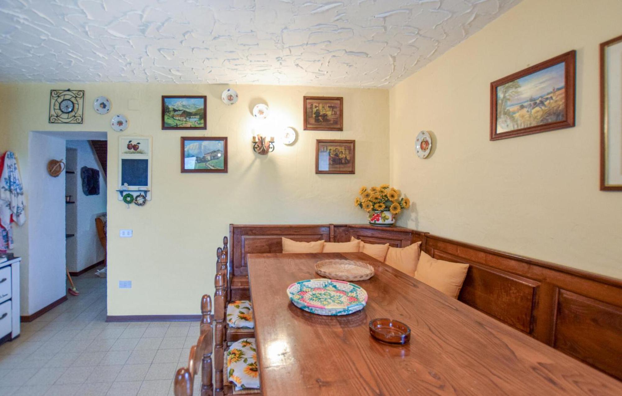 Pet Friendly Home In Palagnana With Wifi Exterior photo